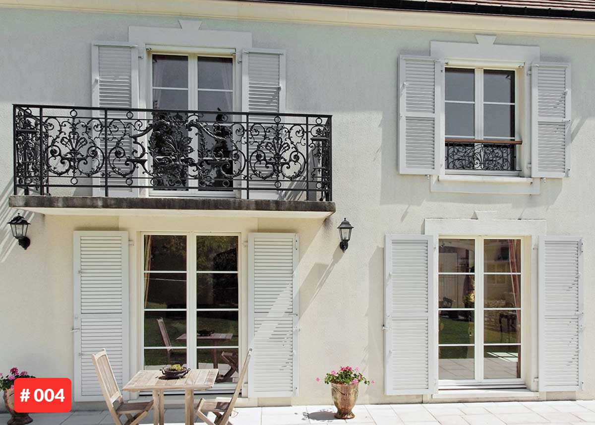 Qualitäts-Fensterladen aus hochwertigen Kunststoff ,PVC für Fenster und Türen in weiß