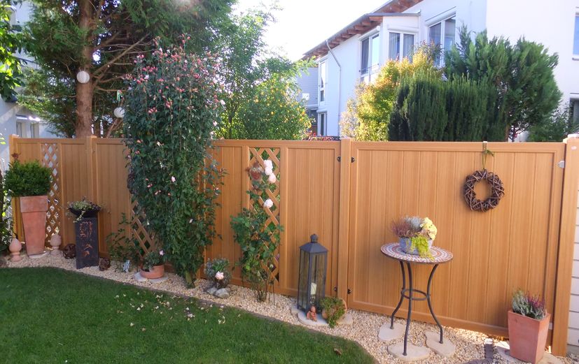 Fewo Kunststoffbau Zaune Tore Gelander Auf Mass Sichtschutzideen Fur Garten Und Terrasse