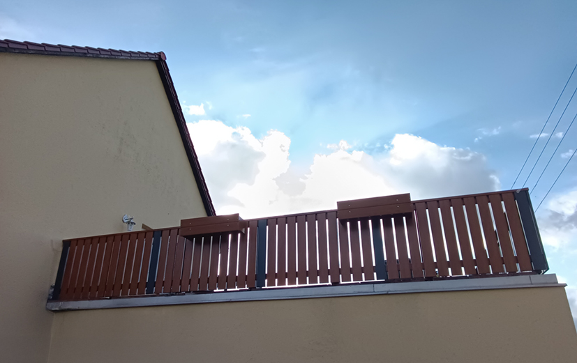 Gerade Linie, warmes Holzbild