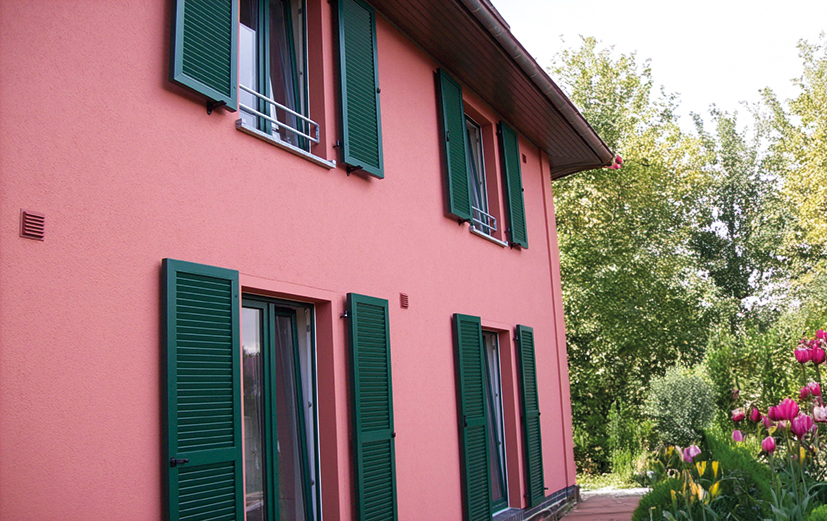 Moosgrüne Fensterläden: Stilvoll und langlebig