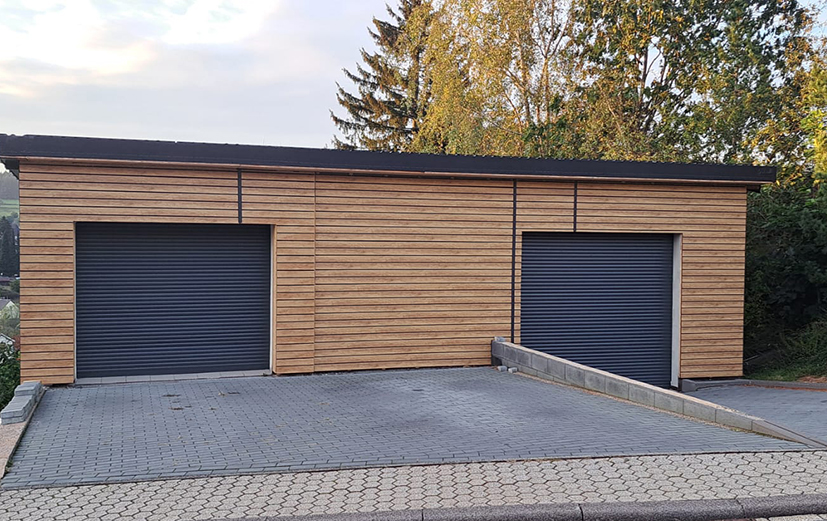 Garagenverkleidung in Holzoptik