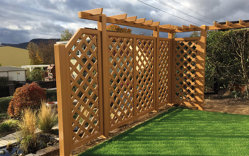 Rankgitterzaun trifft Pergola-Design