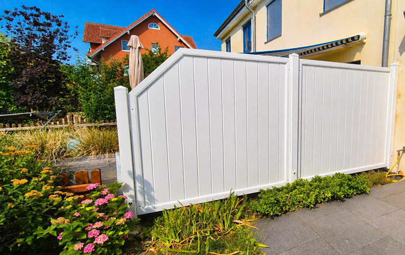 Weiße Lösung für die Gartenecke